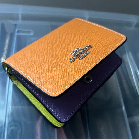 Coach Mini Wallet On Chain Bag in Colorblock Bright Yellow/Mandarin Leather NWT - Picture 6 of 11